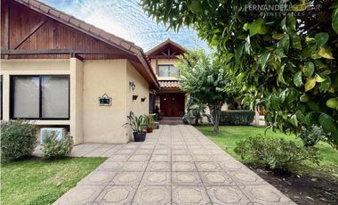 LOS ANDES - VENDE CASA 4D 3B PISCINA - COND. EL ENCANTO