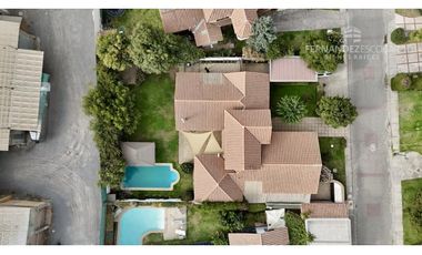 LOS ANDES - VENDE CASA 4D 3B PISCINA - COND. EL ENCANTO