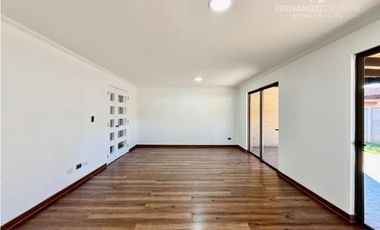 SAN ESTEBAN - VENDE CASA 3D 2B 2E COND. LOS SOLARES