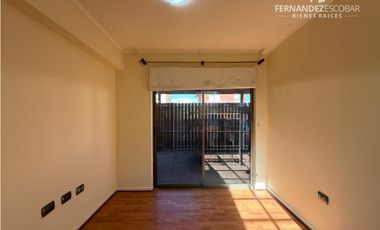 CALLE LARGA - ARRIENDA CASA DE DOS PISOS 4D 3B COND. LOS MAITENES