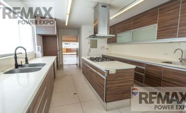 VENTA  DUPLEX CHACARILLA Y CASA EN CHACARILLA SAN BORJA