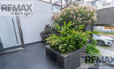 VENTA  DUPLEX CHACARILLA Y CASA EN CHACARILLA SAN BORJA