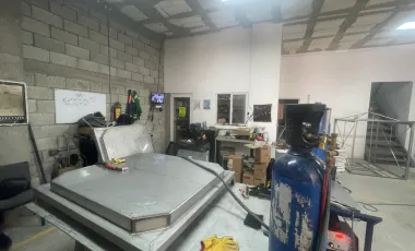BODEGA CON OFICINAS EN LA UNION,TORREÓN COAHUILA