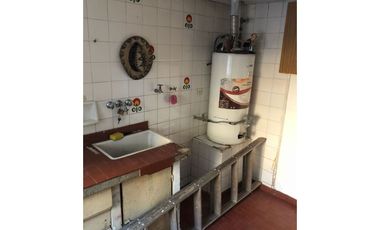 VENTA CASA 3 DORMITORIOS LOMAS DE ALBERDI