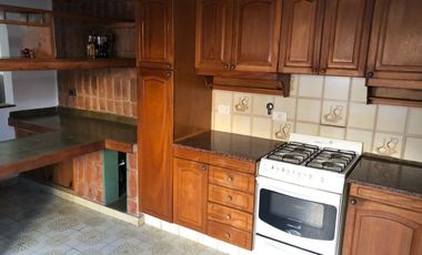 VENTA CASA 3 DORMITORIOS LOMAS DE ALBERDI