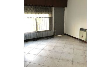 VENTA CASA 3 DORMITORIOS LOMAS DE ALBERDI