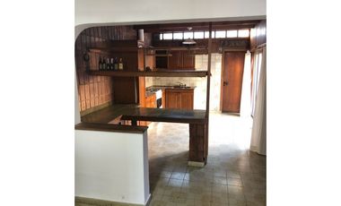 VENTA CASA 3 DORMITORIOS LOMAS DE ALBERDI