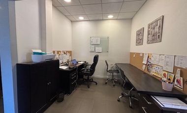 Excelente oficina Luis Pasteur 4 privados 2 estac.