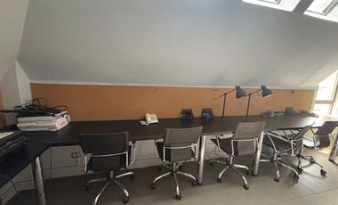 Excelente oficina Luis Pasteur 4 privados 2 estac.