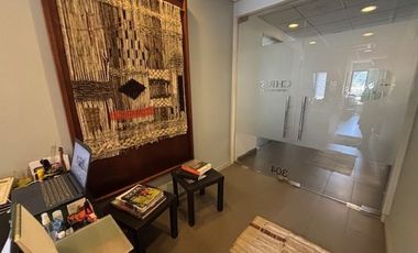 Excelente oficina Luis Pasteur 4 privados 2 estac.