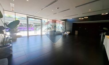 Oficina Nueva Con Estacionamiento - Av. La Dehesa