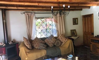 Parcela con Casa piscina y jardín en Melipilla