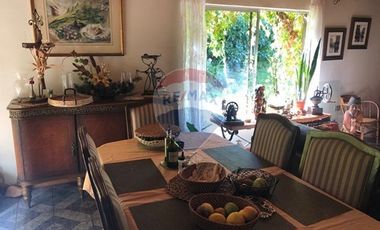 Parcela con Casa piscina y jardín en Melipilla