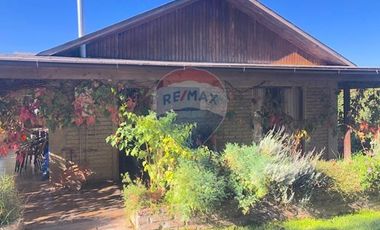 Parcela con Casa piscina y jardín en Melipilla