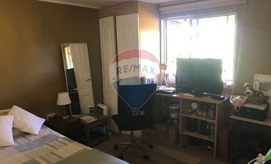 Parcela con Casa piscina y jardín en Melipilla