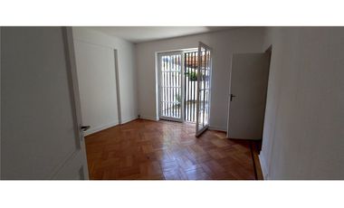 Toledo P de Valdivia Casona oficina remodelada