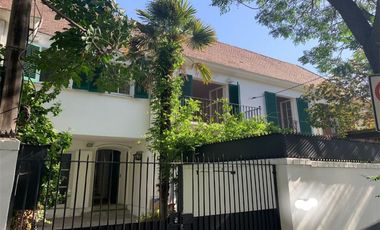 Toledo P de Valdivia Casona oficina remodelada