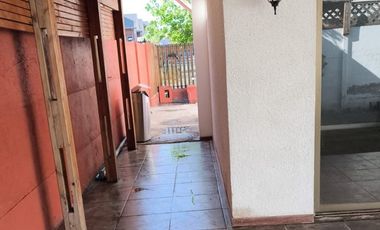 ¡Venta de Casa en Buin Oriente!