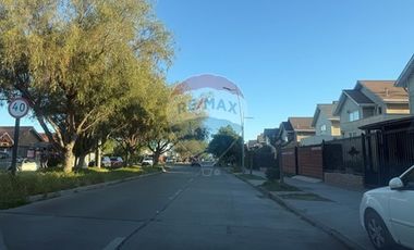 ¡Venta de Casa en Buin Oriente!