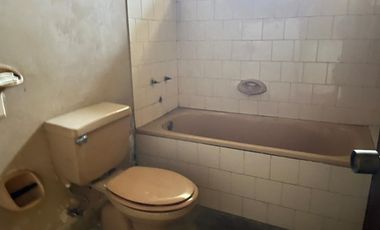 VENDE TERRENO 686 m2 y CASA en centro de Talca