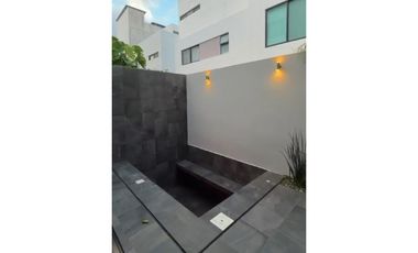 Casa moderna en VENTA en Residencial Arbolada con Jacuzzi