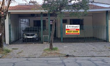 Casa Multifamiliar en Venta - Aldo Bonzi