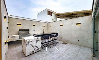 Venta Triplex en Chacarilla del Estanque