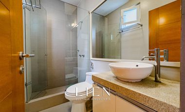 Venta Triplex en Chacarilla del Estanque
