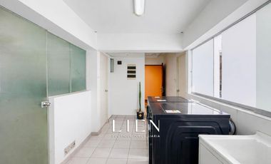 Venta Triplex en Chacarilla del Estanque