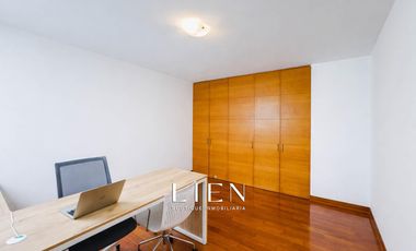 Venta Triplex en Chacarilla del Estanque