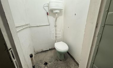 Alquiler- Depósito con Local/Oficina y departamento en zona Centro - A093