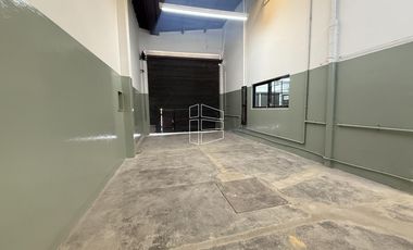Alquiler- Depósito con Local/Oficina y departamento en zona Centro - A093