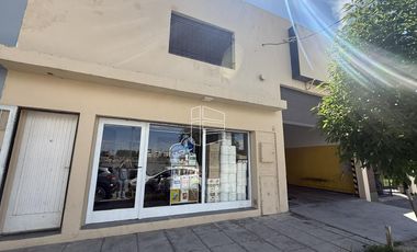 Venta - Depósito con Local/Oficina y departamento en zona Centro - L029