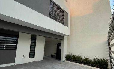 Casa en Venta, Cerradas de Casa Blanca, San Nicolas de los Garza