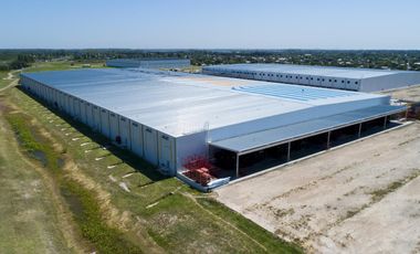 Depósito a estrenar en Centro Logístico