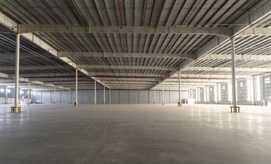Depósito a estrenar en Centro Logístico