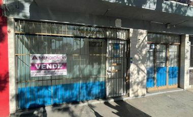 Local a la calle en plena Av. Jara