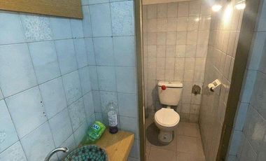 Local a la calle en plena Av. Jara