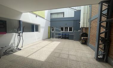 Venta-Prop y Fondo de Comercio - Residencia Estudiantil-L019