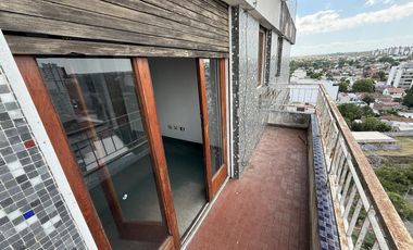 Departamento monoambientes con balcon en Wilde