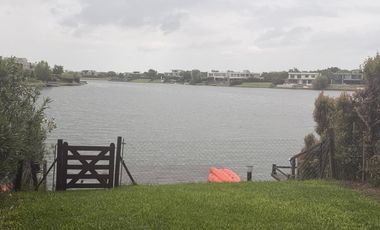 Departamento en el Barrio Islas del Golf. La Mansa. Nordelta