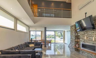 Casa en Venta Terralagos – 4 AMB  + Pileta - SECTOR LAGUNA