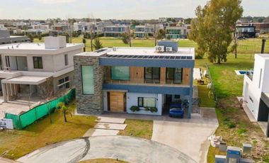 Casa en Venta Terralagos – 4 AMB  + Pileta - SECTOR LAGUNA