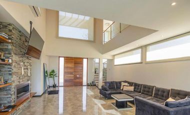 Casa en Venta Terralagos – 4 AMB  + Pileta - SECTOR LAGUNA