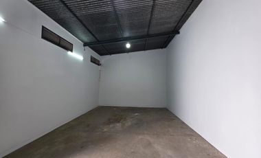 AMPLIO DEPOSITO EN ALQUILER EN BARRIO SAN CICENTE!!!