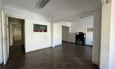 Local en  Alquiler Ideal Oficinas