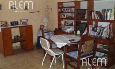 Alem Propiedades | Casa en Temperley | 3 dorm