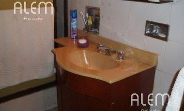 Alem Propiedades | Casa en Temperley | 3 dorm