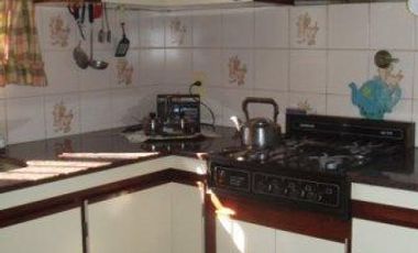 Alem Propiedades | Casa en Temperley | 3 dorm