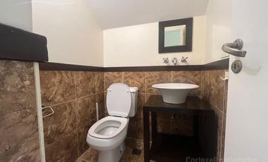 Casa en alquiler anual en barrio Santa Catalina - Villanueva